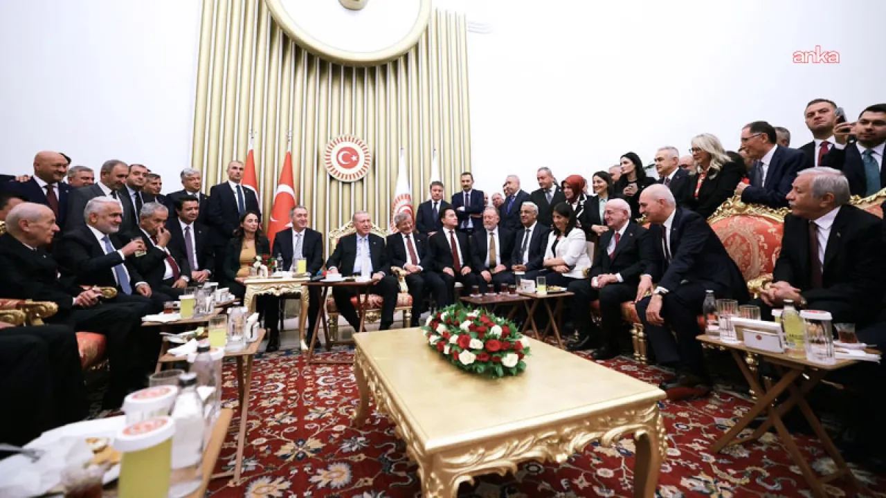 Babacan’dan o Poza İlişkin Açıklama!