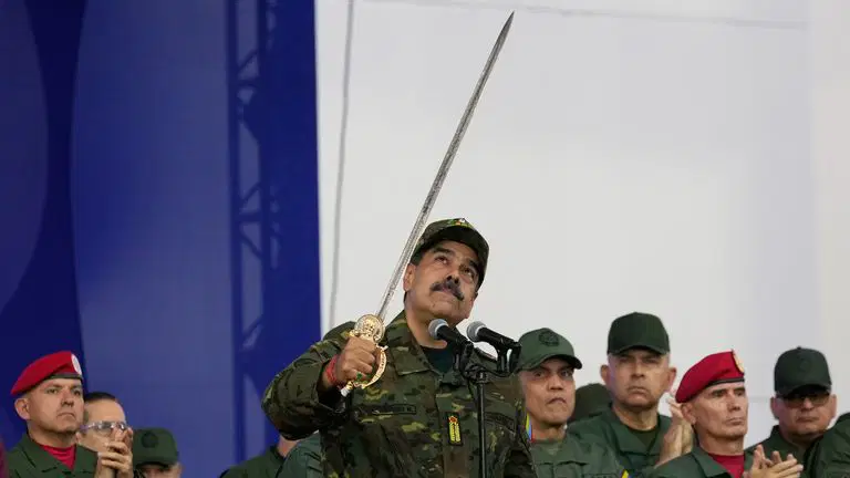 Maduro’dan Trump’a Kılıçlı Meydan Okuma