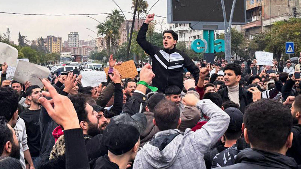 Suriye’nin Dört Yanı Kaynıyor