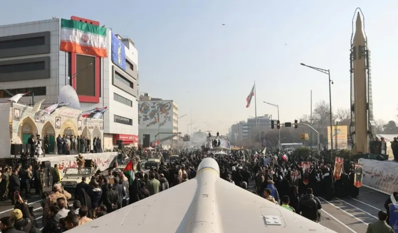 İran’la savaş, Netanyahu için bir çıkış yolu mu?