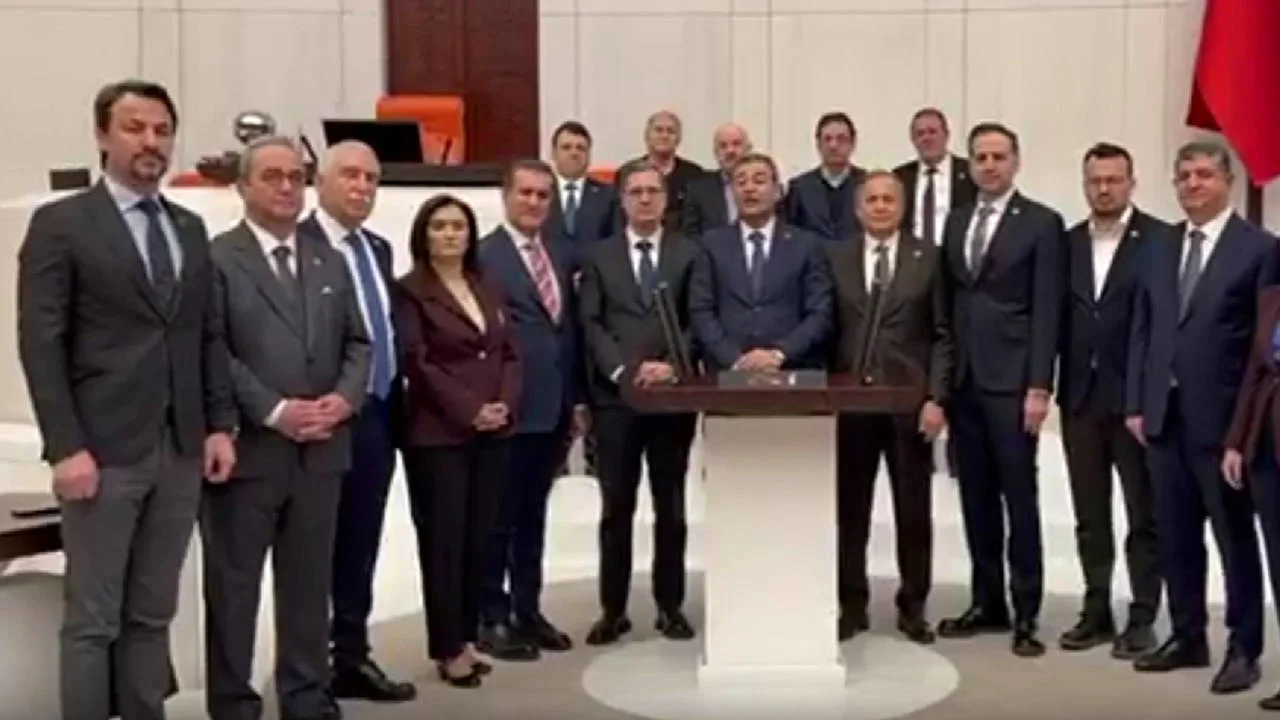 CHP’nin Meclis’teki emekli nöbeti 13’üncü gününde devam ediyor…