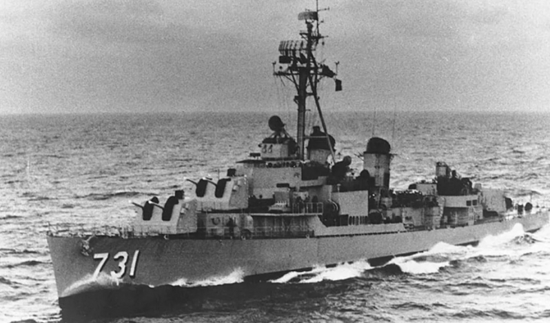 Analist Bhakal: Körfez Tonkin senaryosu Hürmüz’de yeniden devrede