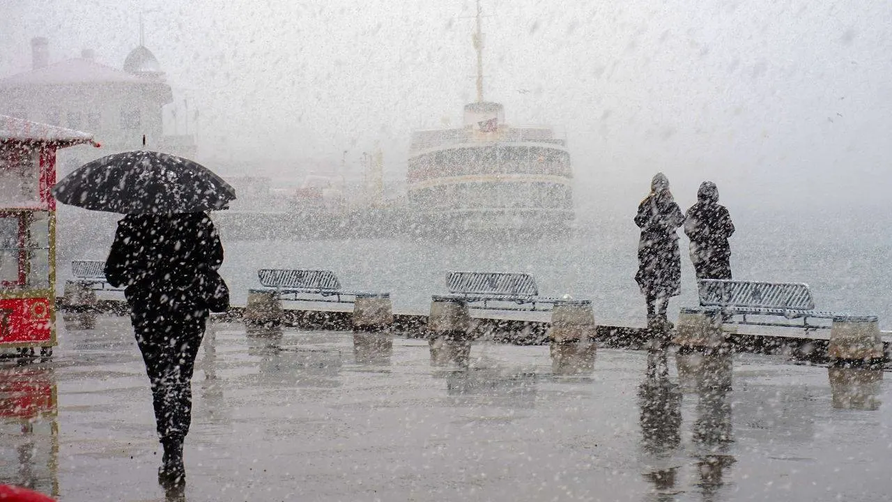 Tarih verildi: İstanbul’da sıcaklık 10 derece düşecek, kar geri geliyor