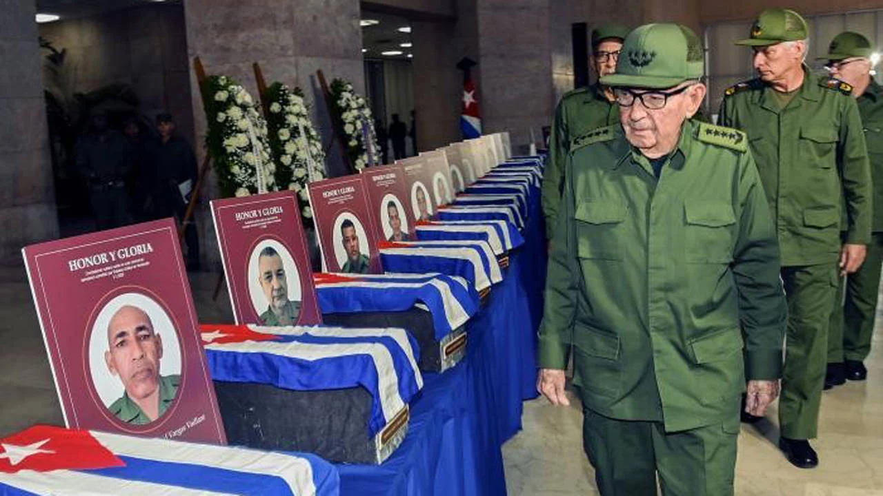 Uzaktan kumandalı emperyalizmde: Sırada Küba mı var?