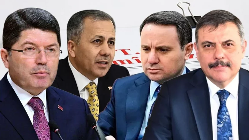 Adalet Bakanı Ve İçişleri Bakanı Değişti